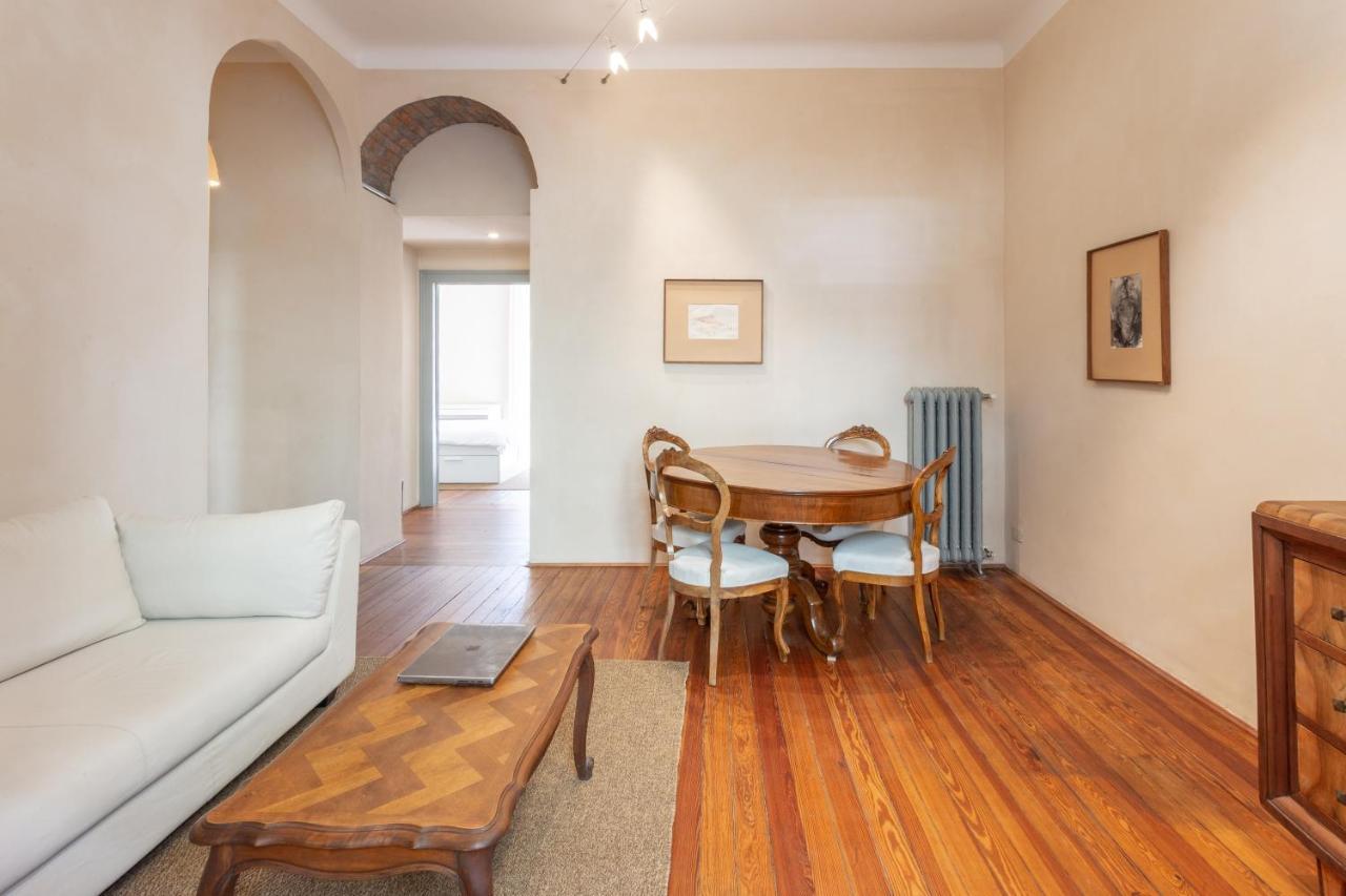 Suite Cavour By Icasamia It Varese Zewnętrze zdjęcie