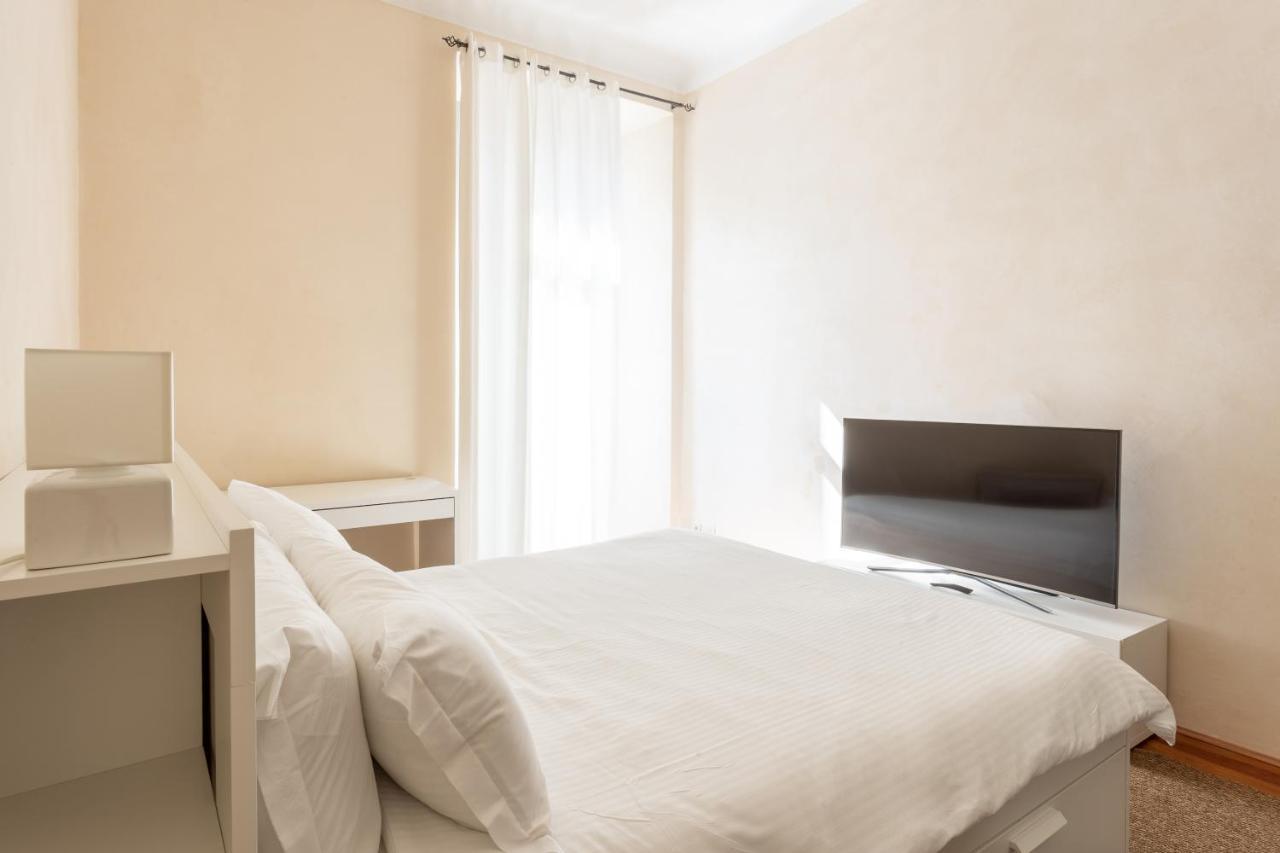 Suite Cavour By Icasamia It Varese Zewnętrze zdjęcie